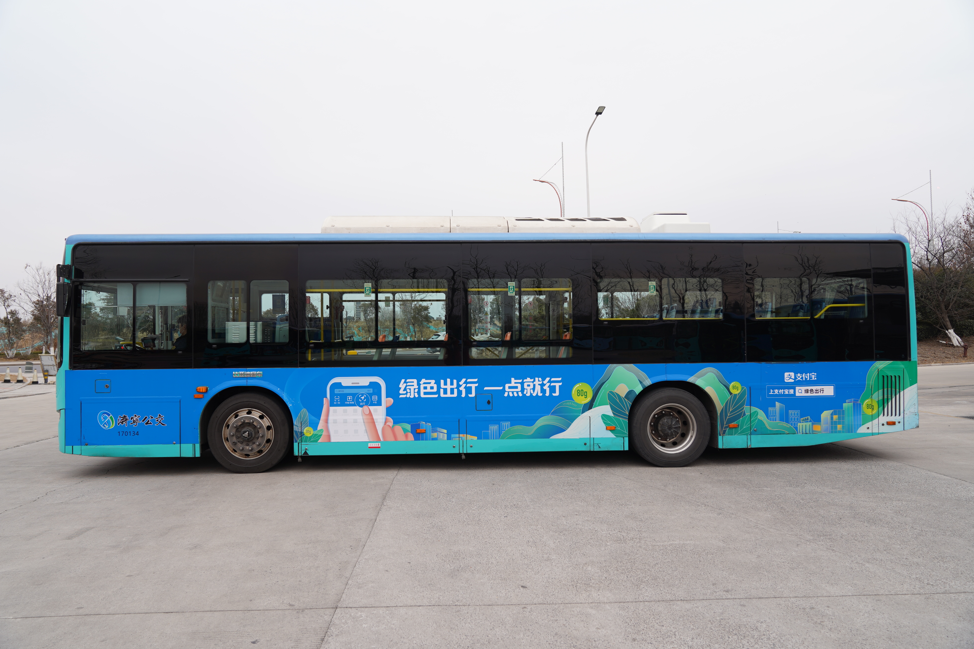 济宁公交车体广告2023 (10)